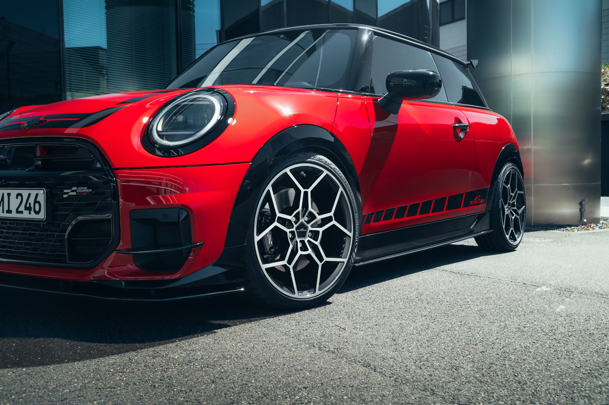 MINI F66